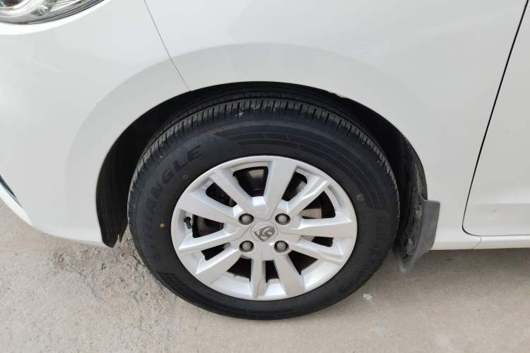 Used Baojun 360 2019 1.5L Automatic Elite Version China VI Left Front Wheel Hub