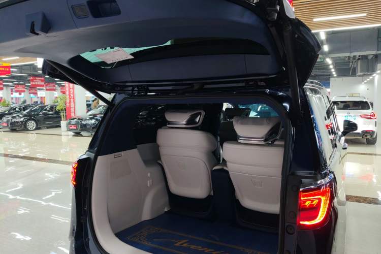 Used Buick GL8 2023 Avenir Avia Four-Seat Prestige Edition
