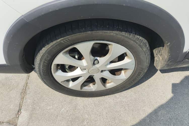 Used BAIC New Energy EC5 2019 New Air Edition Left Front Wheel Hub