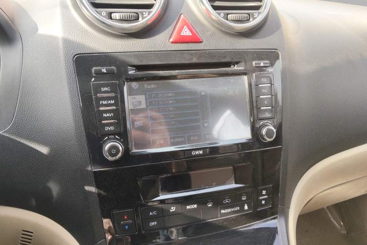 Used Haval H6 2012 2.4L Manual Two-Wheel Drive Elite Version Audio And AC Panel