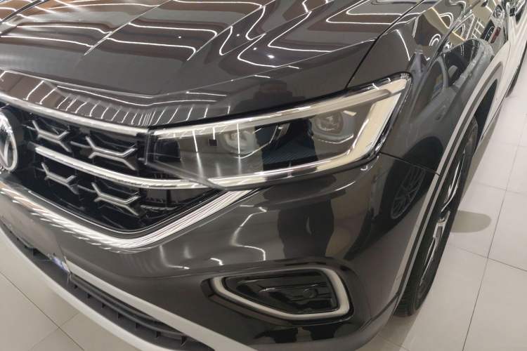 Used Volkswagen Tayron 2023 280TSI Two-Wheel-Drive Luxury Plus Advanced Version