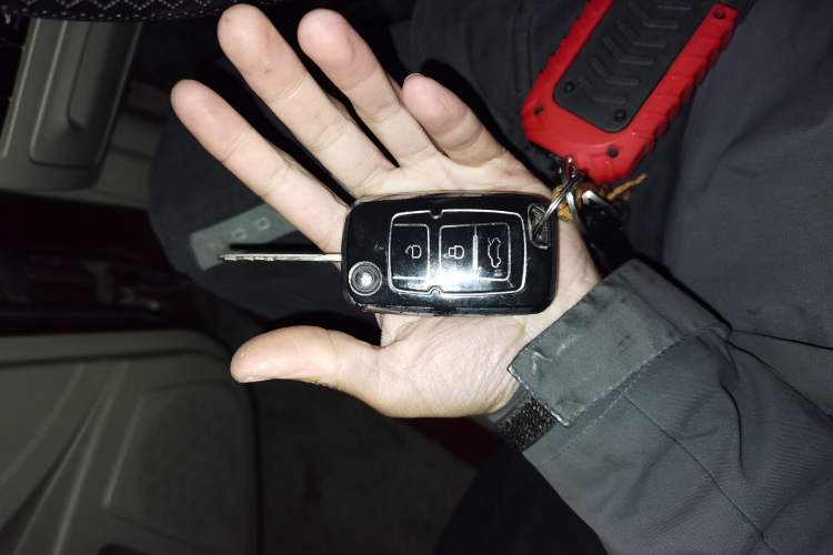 Used Geely Auto Classic Emgrand 2012 Hatchback 1.5L Manual Chao Yue Huimin Model Vehicle Key