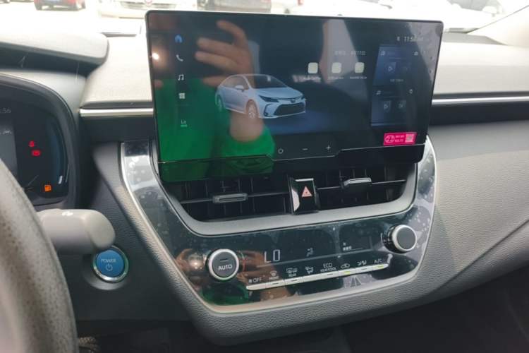 Used Toyota Corolla 2023 1.8L Smart Electric Hybrid Dual-Motor Pioneer Edition Audio And AC Panel