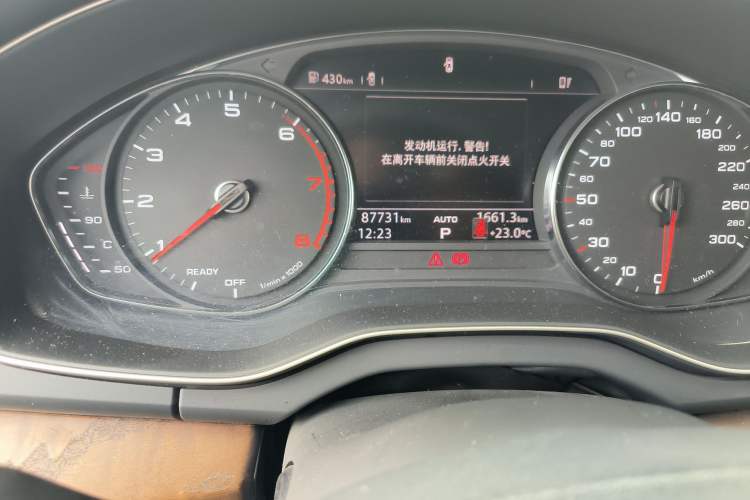 Used Audi Q5L 2020 Revised 40 TFSI Prestige Edition Odometer Close Up