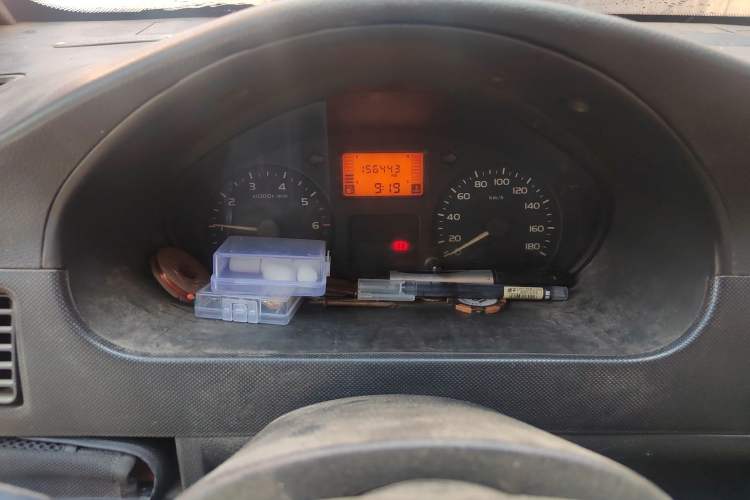 Used Wuling Rongguang 2011 1.2L Base Version
