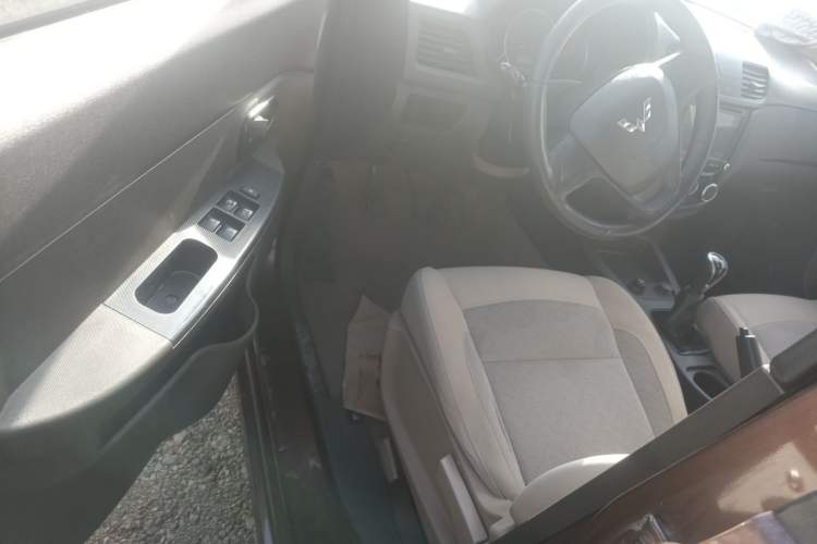 Used Wuling Hongguang 2019 1.5L S Comfort Edition China VI LAR