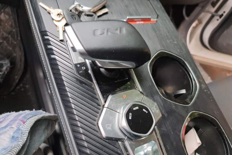 Used CHANGAN UNI-K 2021 2.0T Prestige Edition Gear Lever