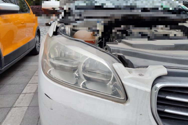 Used Peugeot 301 2014 1.6L Automatic Comfort Edition Right Front Headlight