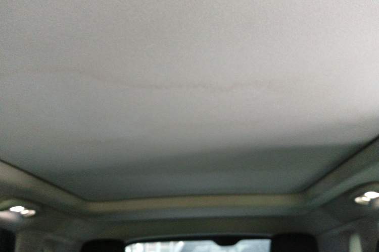 Used Cadillac XT5 2016 28T Four-Wheel Drive Luxury Model Headliner