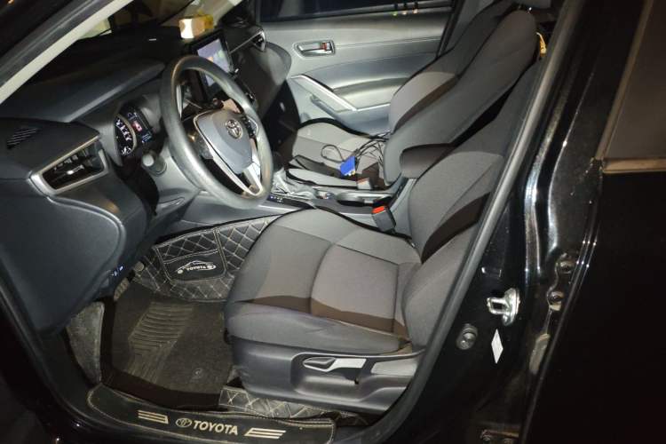 Used Toyota FRONTLANDER 2022 2.0L CVT Leading Edition Left Front Seat