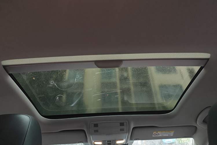 Used Volkswagen Golf 2017 230TSI Automatic Luxury Million-Vehicle Commemorative Edition