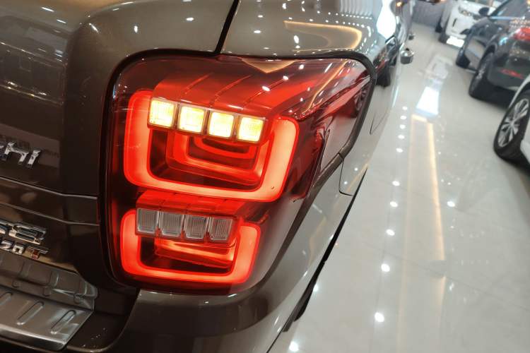 Used GAC Trumpchi GS8 2017 320T Two-Wheel Drive Luxury Smart Connectivity Version (7 Seats)