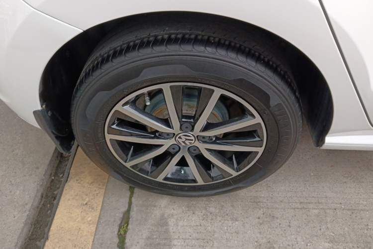 Used Volkswagen Polo 2014 1.6L Automatic Comfort Edition Exterior 5