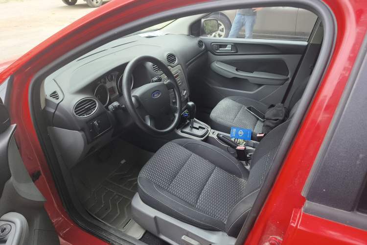 Used Ford Focus 2013 Hatchback Classic 1.8L Automatic Base Model