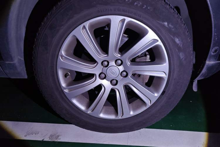 Used Land Rover Discovery Sport 2018 240 PS SE Version
