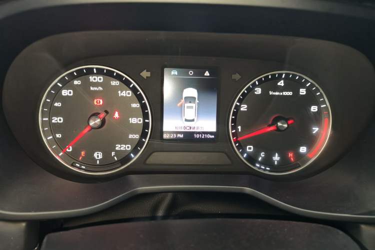 Used Roewe i5 2019 1.5L Manual 4G Connectable Langhao Edition