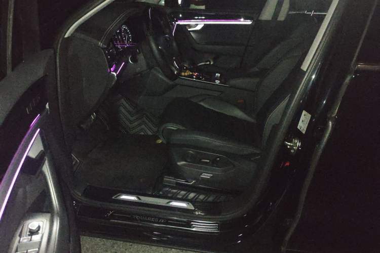 Used Volkswagen Touareg 2019 3.0 TSI RuiFeng Edition China V Standard Driver Seat