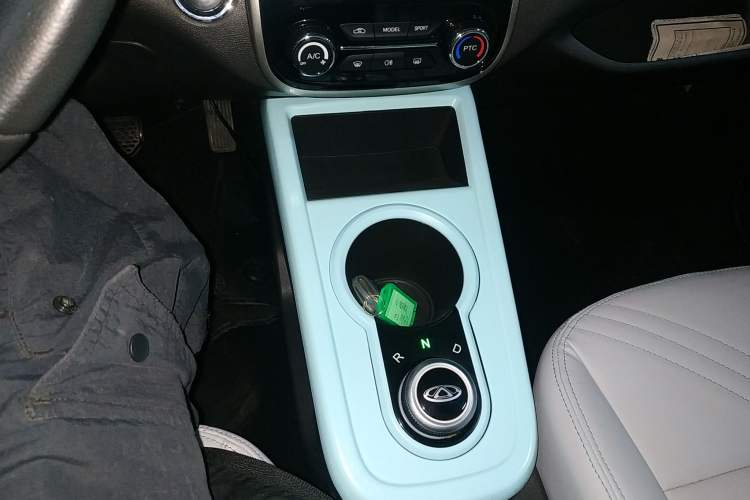 Used Chery Little Ant 2021 200 000-Yuan Ant Fan Edition Oxygen Version Lithium-Ion Battery 301 km