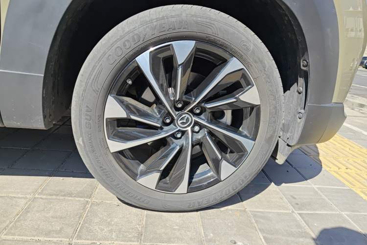 Used Mazda CX-50 2023 2.5L Smart Drive Version Right Front Wheel Hub