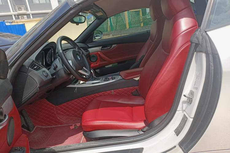 Used BMW Z4 2013 sDrive20i Leading Model
