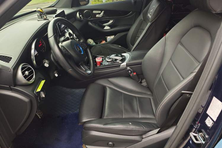 Used Mercedes-Benz GLC 2018 Facelifted GLC 260 4MATIC Dynamic Edition Left Front Seat