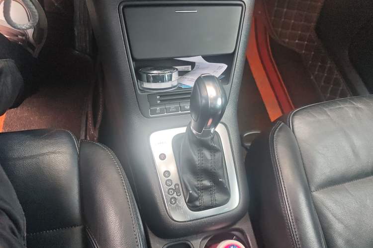 Used Volkswagen Tiguan 2012 2.0 TSI Comfort Edition Gear Lever