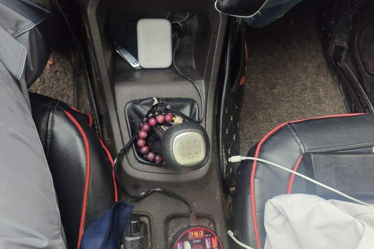 Used Wuling Hongguang 2018 1.5L S Standard Version L2B Gear Lever