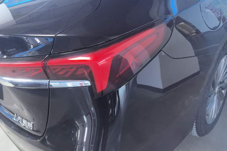 Used Buick LaCrosse 2025 28T Platinum Edition