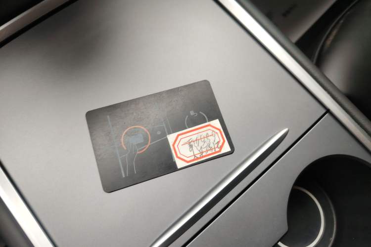 Used Tesla Model Y 2021 Long-Range All-Wheel-Drive Version