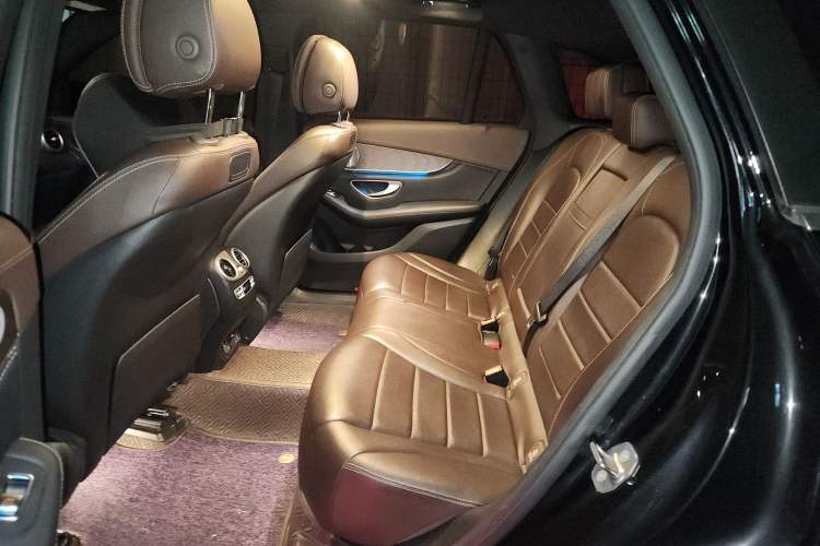 Used Mercedes-Benz GLC 2019 GLC 300 L 4MATIC Dynamic Model Left Rear Seat