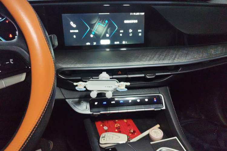 Used CHANGAN Eado 2024 PLUS Blue Whale NE 1.4T GDI DCT High-Energy Edition Audio And AC Panel