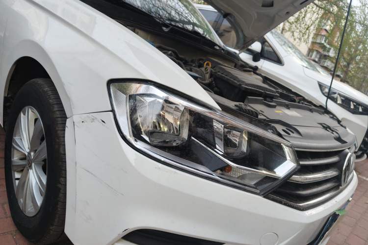 Used Volkswagen Bora 2018 1.5L Automatic Fashion Model Right Front Headlight