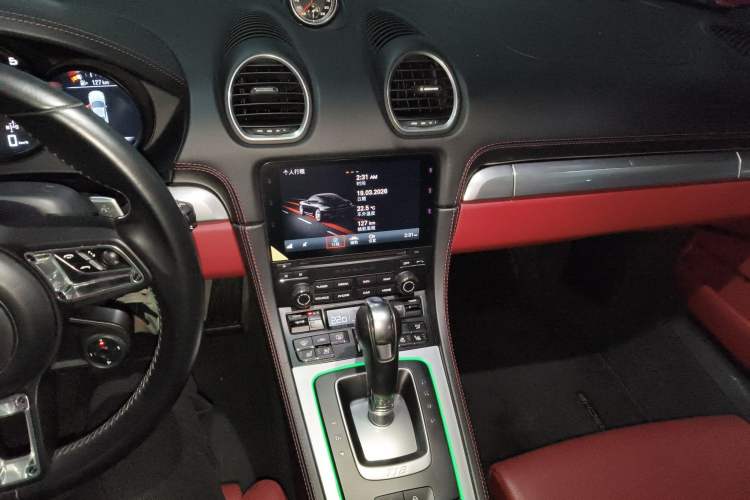 Used Porsche 718 2018 Cayman 2.0T
