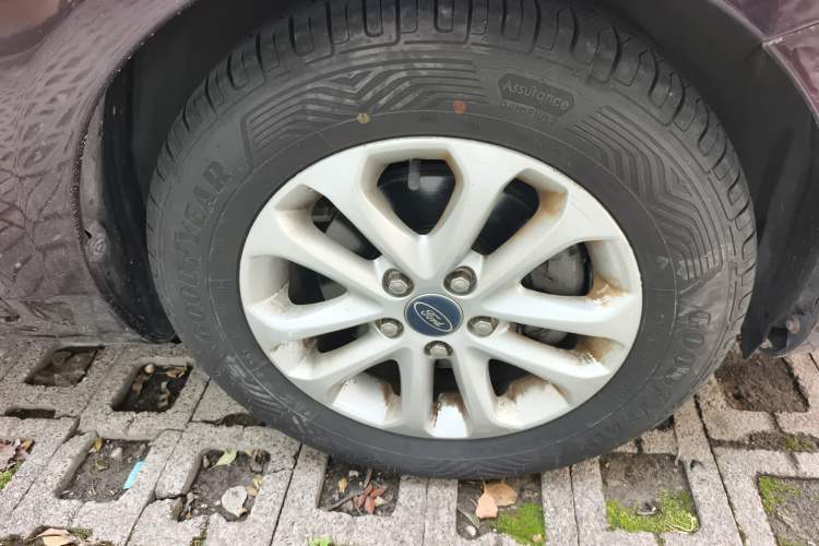 Used Ford Focus 2012 Sedan Classic 1.8L Automatic Fashion Edition