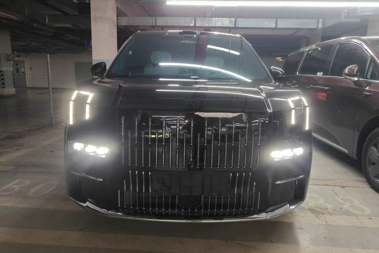 Used Zeekr 009 2024 Six-Seat Executive Version 4WD 108 kWh