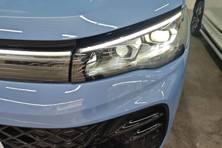 Used Volkswagen Tiguan L 2024 PRO 380TSI Four-Wheel Drive R-Line Prestige Edition
