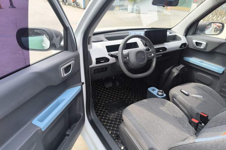 Used Geely Galaxy Panda 2024 Panda Mini 200km Longteng PRO Edition