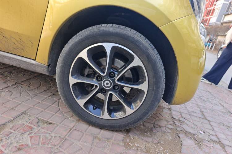 Used smart forfour 2016 1.0L 52 kW Dynamic Edition
