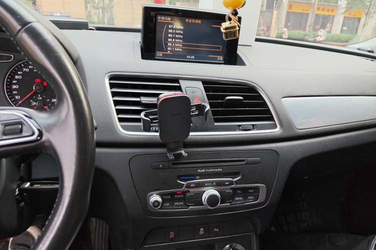 Used Audi Q3 2015 35 TFSI Comfort Model
