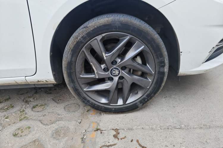 Used BYD Qin New Energy 2019 High-Range Luxury Model