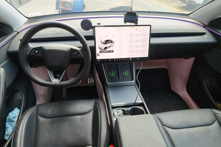 Used Tesla Model Y 2025 Rear-Wheel Drive First Edition