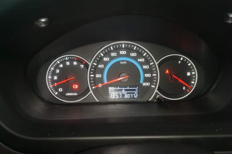 Used Wuling Rongguang V 2018 1.5L Standard Version
