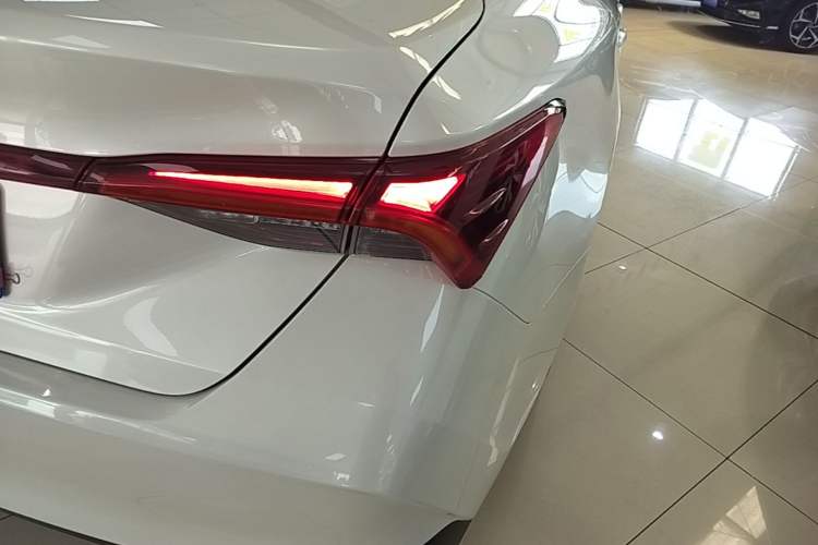 Used Toyota Avalon 2019 2.0L Ambition Edition China VI
