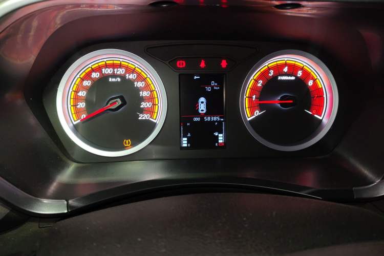 Used Soueast DX5 2019 1.5T Manual Luxury Model
