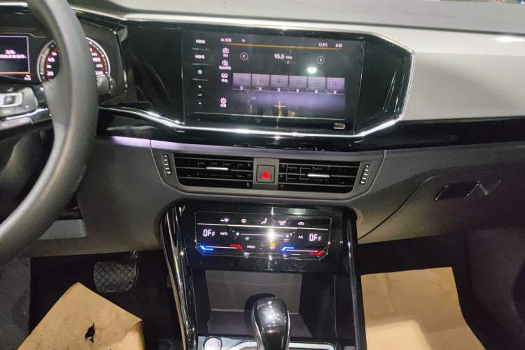 Used Volkswagen Tayron 2020 330TSI Two-Wheel Drive Luxury Smart Connectivity Version