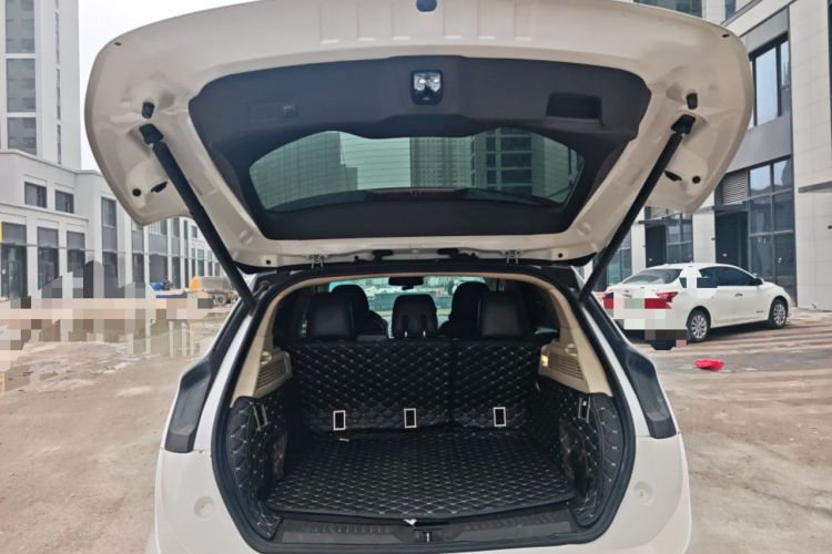 Used Lincoln MKC 2014 2.0T Four-Wheel Drive Prestige Edition Trunk