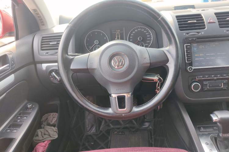 Used Volkswagen Sagitar 2010 1.4 TSI Automatic Luxury Model