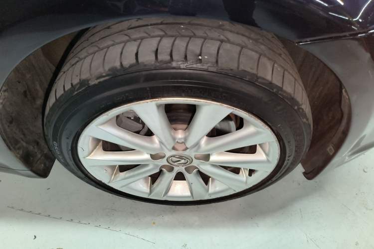 Used Lexus IS 2009 300 Right Front Wheel Hub