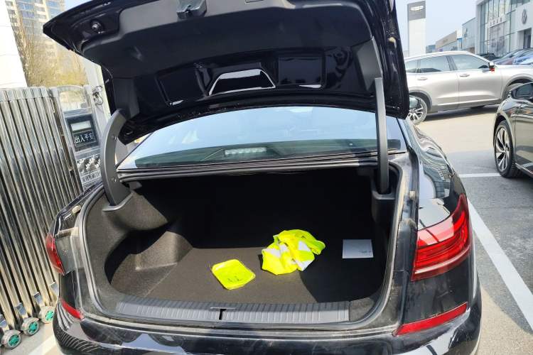 Used Volkswagen Passat 2026 Model, Outstanding 380TSI Xingkong Longteng Edition
