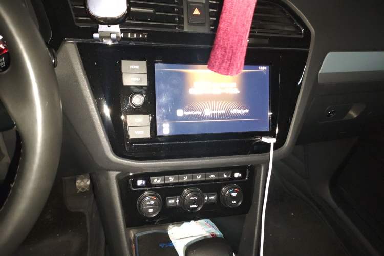 Used Volkswagen Tiguan L 2019 330TSI Automatic Two-Wheel Drive Smart Luxury Version China V Emission Standard